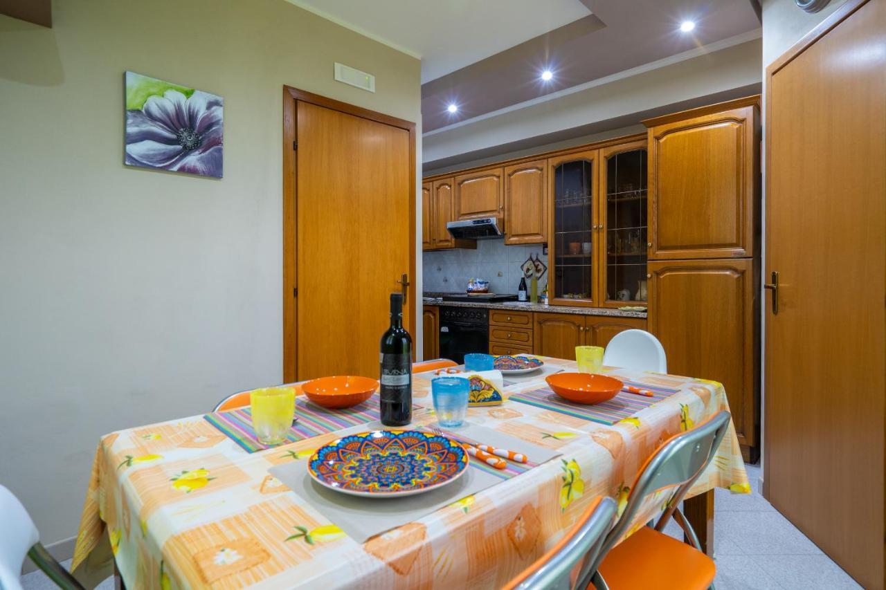 Casa Vacanze Dell'Angelo San Mauro Castelverde Екстер'єр фото