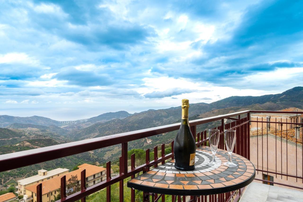 Casa Vacanze Dell'Angelo San Mauro Castelverde Екстер'єр фото